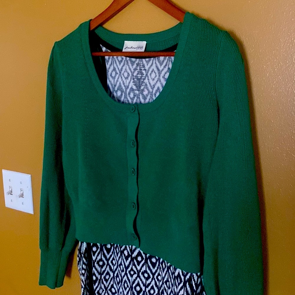 Freshman Sweater - Picture 2 of 7